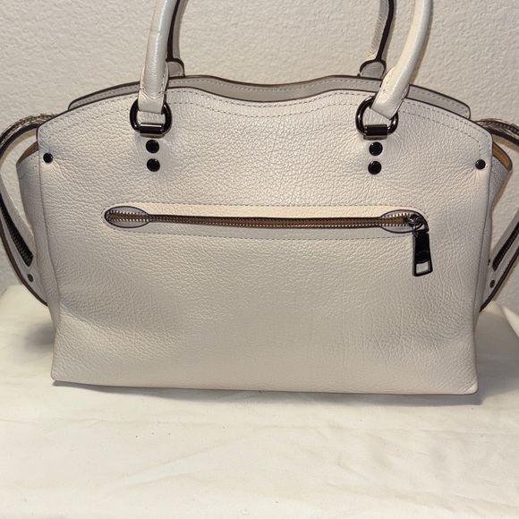 Coach Drew Satchel in chalk/white pebble leather with snakeskin detailing - Picture 4 of 10